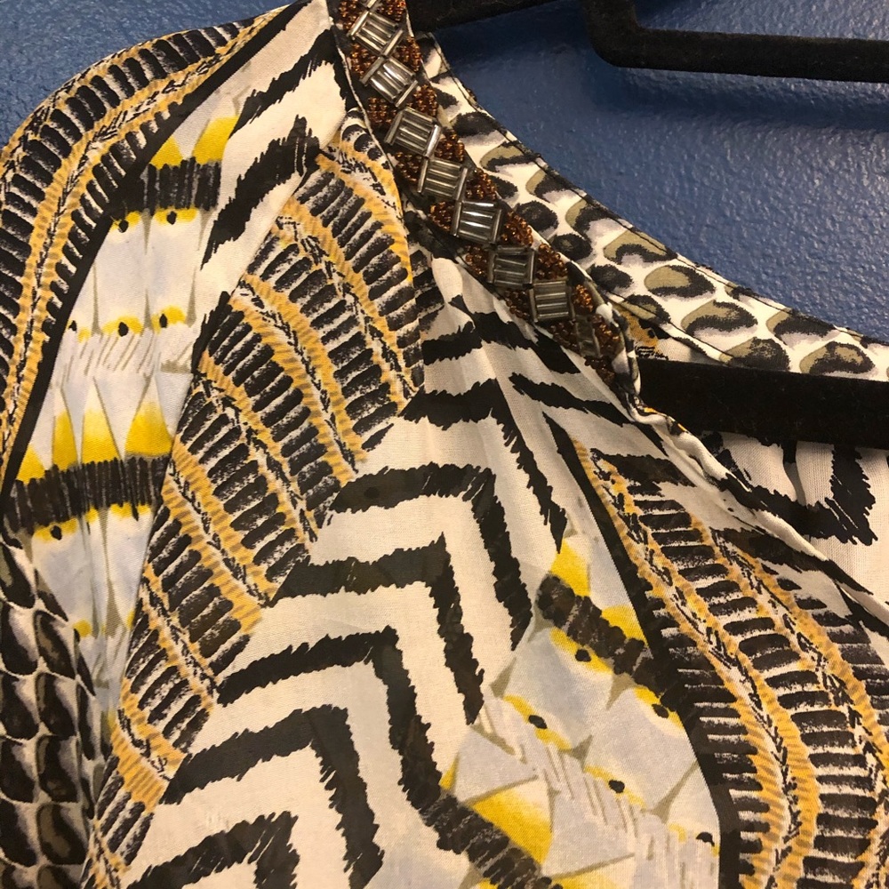 Chiffon Pattern Top - Picture 5 of 6
